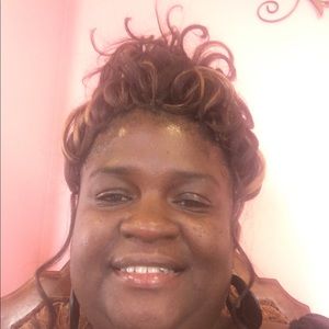 Meet your Posher, Gwennette